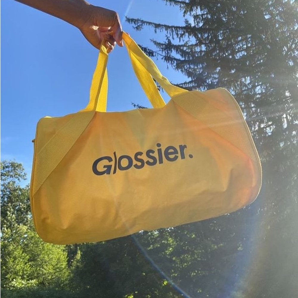 Glossier Duffle Bag ☀️